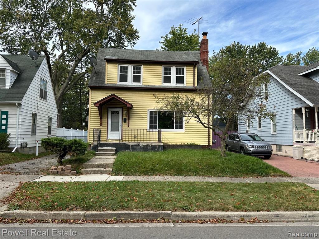 Dwight Ave, Pontiac, MI 48341