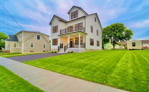 310 King St, Fall River, MA, 02724-1910 | Card Image