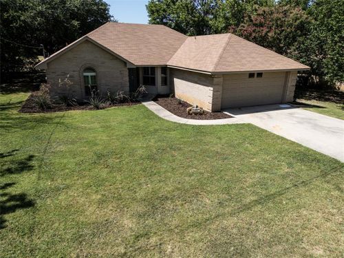 204 Lakeview Drive, Runaway Bay, TX, 76426 | Card Image