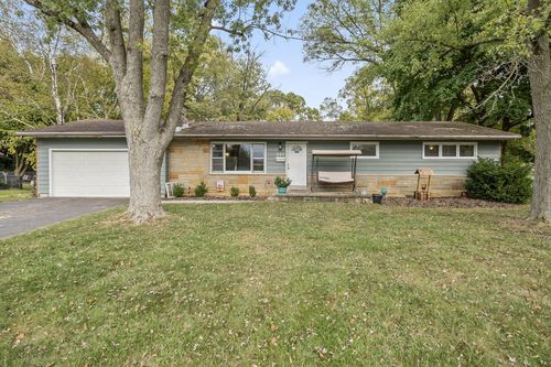 840 Forest Lawn Dr, Marion, OH, 43302-6550 | Card Image