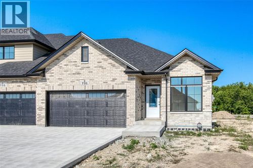 701 Elliot Point Rd, Amherstburg, ON, N9V0H1 | Card Image