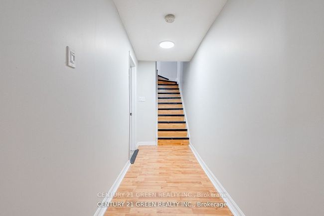 607 Willmott Cres, House attached with 4 bedrooms, 4 bathrooms and 2 parking in Milton ON | Image 31