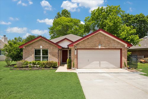 111 Finch Ln, Georgetown, TX, 78626-7384 | Card Image