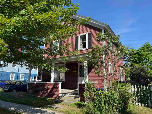28 Ward St, Burlington, VT, 05401-5157 | Card Image
