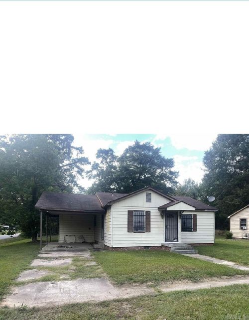2004 S Maple St, Pine Bluff, AR, 71603-4057 | Card Image