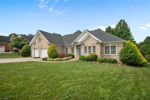 179 Browning Dr, Taylorsville, NC, 28681-3349 | Card Image