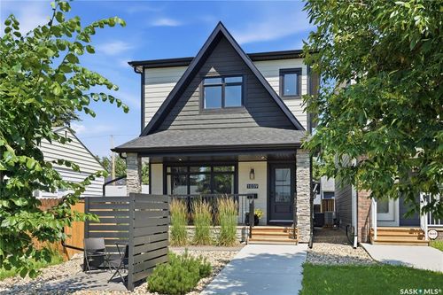 1039 4th St E, Saskatoon, SK, S7H1K6 | Card Image