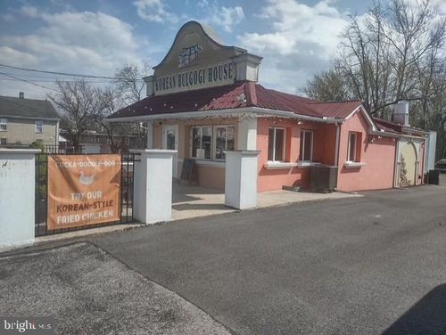 408 W Loudon St, CHAMBERSBURG, PA, 17201-2028 | Card Image