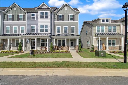 1542 Stanford Ln, Newport News, VA, 23608-7776 | Card Image