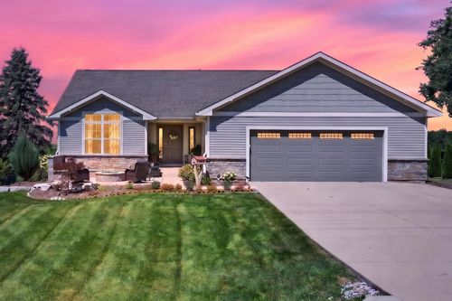 25424 N 1750 East Rd, Hudson, IL, 61748-9217 | Card Image
