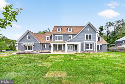 3913 Victoria Oaks Trl, Annandale, VA, 22003-2068 | Card Image