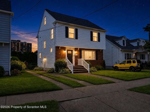 228 Wright Ave, Kingston, PA, 18704-4612 | Card Image