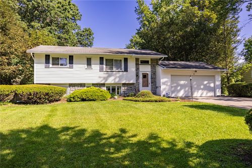 48 Old Pond Road, Penfield, NY, 14625 | Card Image