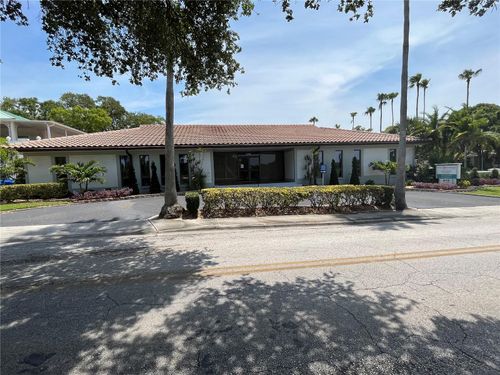 609 Indian Rocks Rd, BELLEAIR, FL, 33756-2056 | Card Image