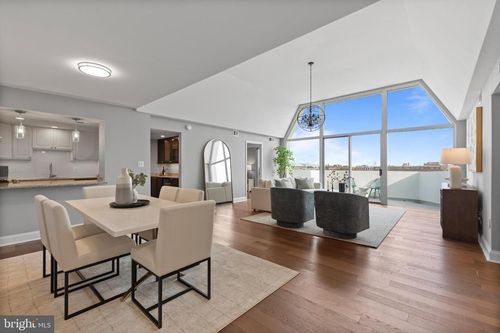 apt-813-700 7th St Sw, WASHINGTON, DC, 20024-2459 | Card Image