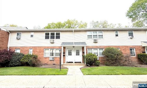 4 Lakeview, Leonia, NJ, 07605 | Card Image