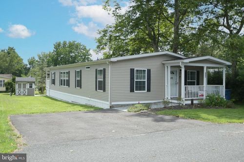605 Willow Dr, GREEN LANE, PA, 18054-2040 | Card Image