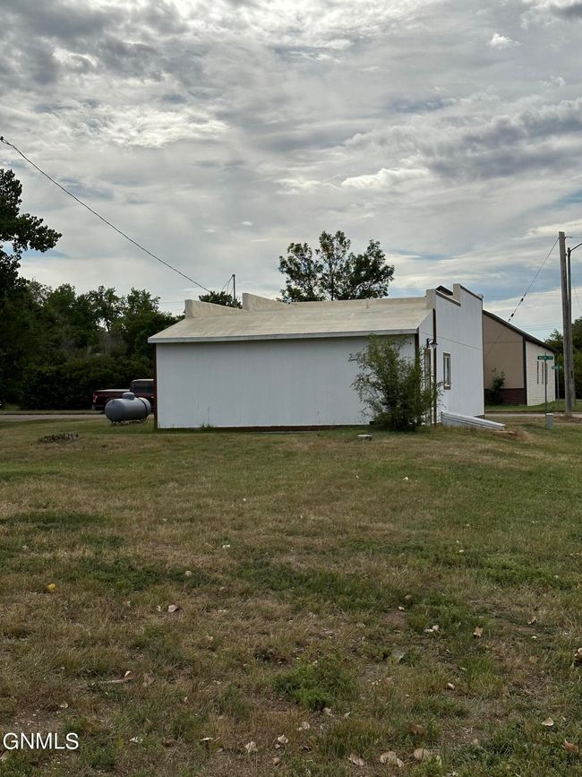 301 Main St, Home with 0 bedrooms, 0 bathrooms and null parking in Froid MT | Image 4