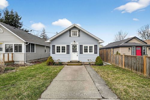 75 Cambridge Rd E, Crystal Beach, ON, L0S1B0 | Card Image