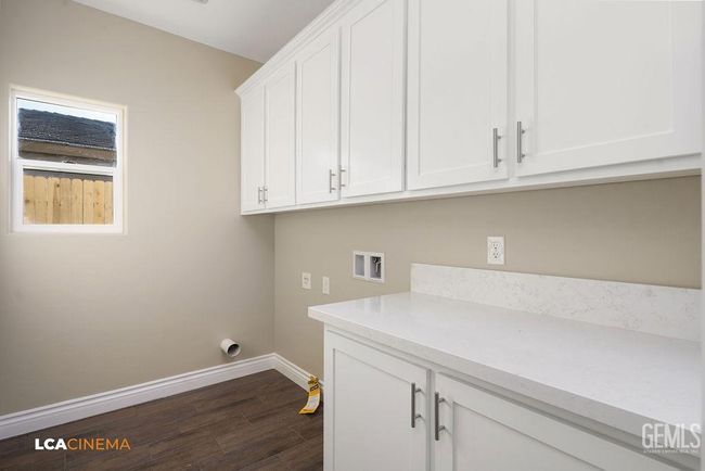 711 Sammy Way, Home with 4 bedrooms, 1 bathrooms and null parking in Shafter CA | Image 26