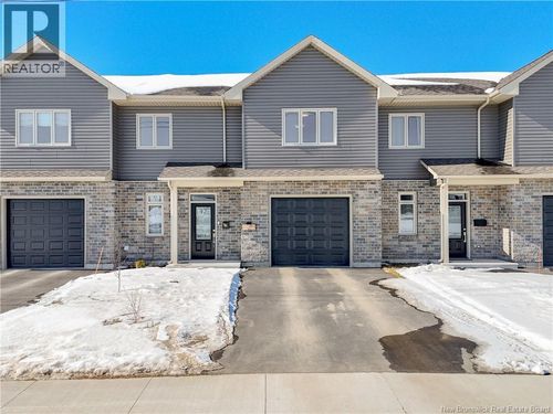 483 Neill St, Fredericton, NB, E3A2Z9 | Card Image