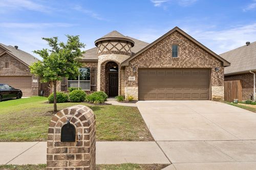 2120 Blakely Court, Fort Worth, TX, 76134 | Card Image