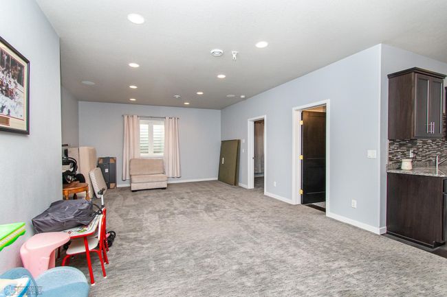 Basement Family Room | Image 68