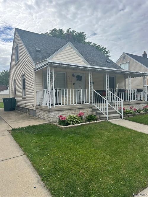 7705 Anthony St, Dearborn, MI, 48126-1078 | Card Image