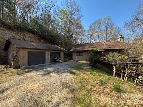 120 Kimberly Dr, Bryson City, NC, 28713-6563 | Card Image