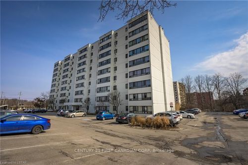 402-135 Base Line Rd W, London, ON, N6J4W4 | Card Image