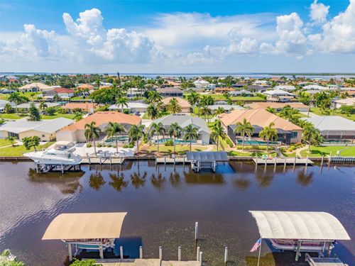 136 Peckham St Se, PORT CHARLOTTE, FL, 33952-9135 | Card Image