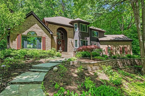 19 Sylvan Gln, Fairport, NY, 14450-4206 | Card Image