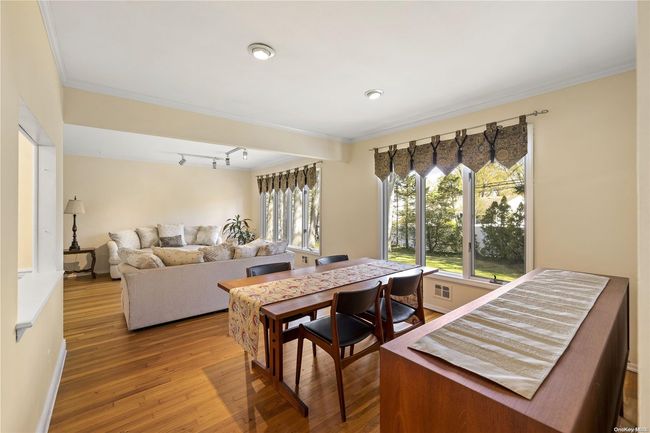 6 Melrose Ct, House other with 3 bedrooms, 2 bathrooms and null parking in Commack NY | Image 6