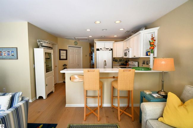 APT-6 - 13354 Stover Rd, House other with 1 bedrooms, 1 bathrooms and null parking in Charlevoix MI | Image 17