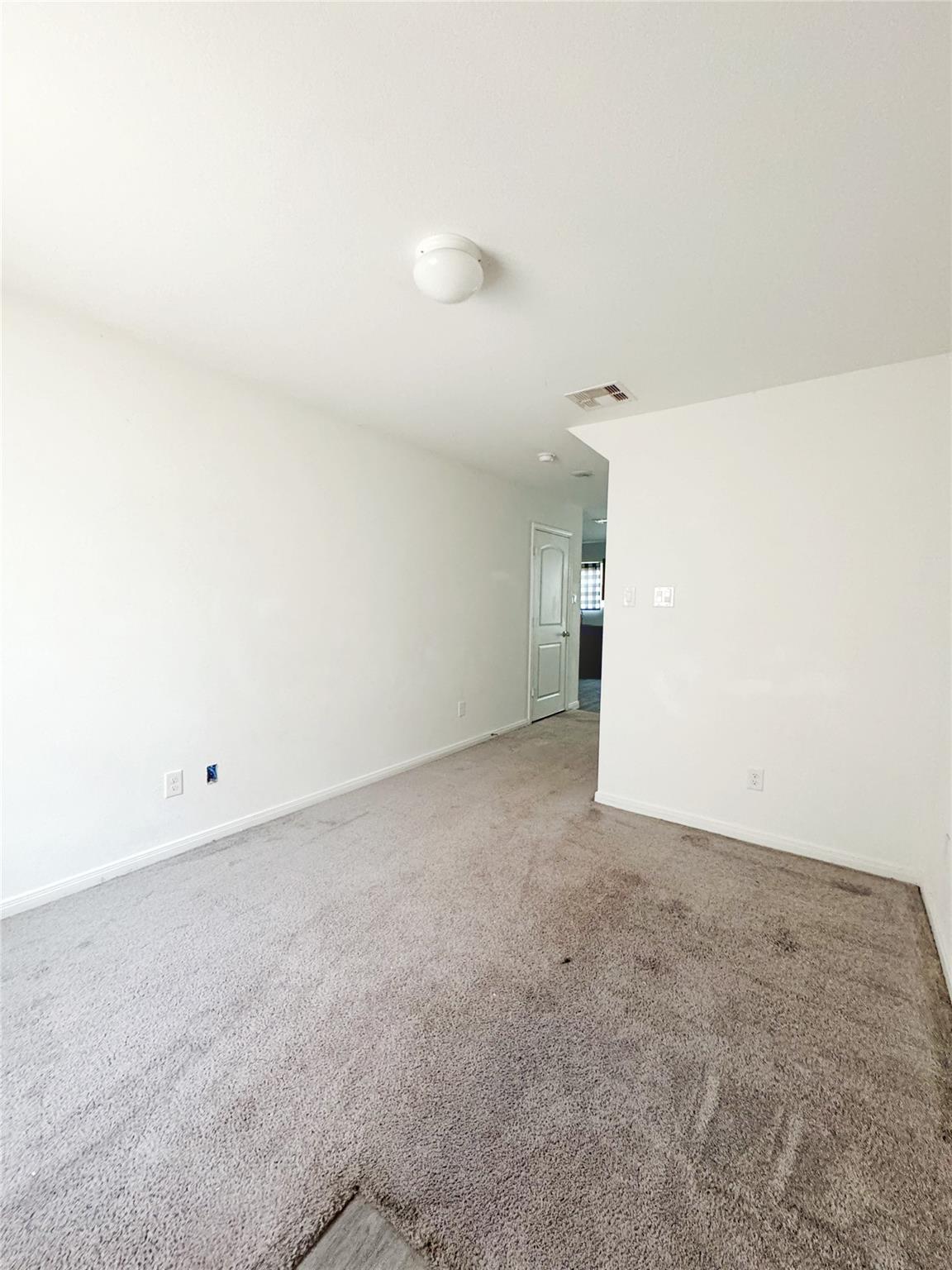 Residential Lease in Livingston 4