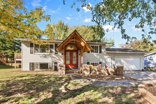 603 Prairie Drive N, Hudson, WI, 54016 | Card Image