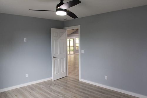 146 Mound St, Forsyth, MO, 65653-5201 | Card Image