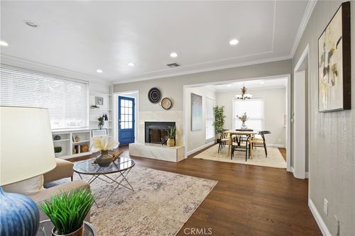 2400 Quincy Ave, Long Beach, CA, 90815-1821 | Card Image