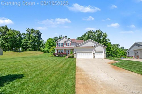 3455 N Quarry Creek Dr, White Lake, MI, 48383-1875 | Card Image