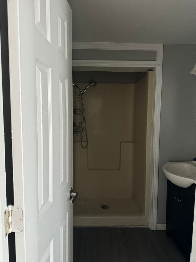 715 E Sherman St, House other with 2 bedrooms, 1 bathrooms and null parking in Marion IN | Image 5