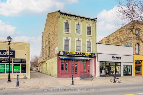 {{alt}} | Card Image