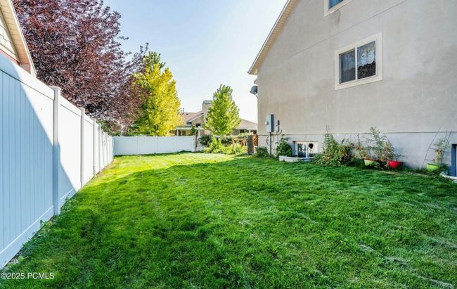 125 W 300 S, Home with 5 bedrooms, 3 bathrooms and null parking in Midway UT | Image 24