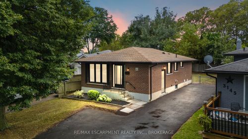 3139 Secord Pl, Niagara Falls, ON, L2J3K5 | Card Image