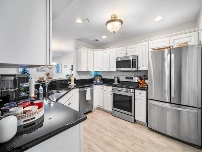 22 - 22 Bayside Dr, Condo with 3 bedrooms, 3 bathrooms and null parking in Somers Point NJ | Image 12