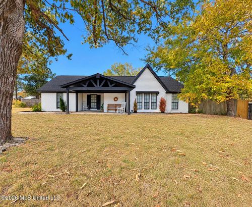 231 Hickory Ln, Batesville, MS, 38606-9341 | Card Image