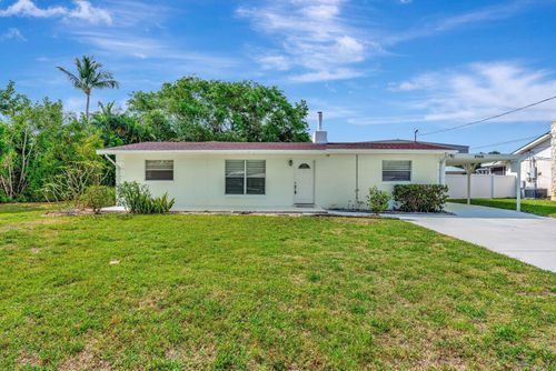 8968 Se Pine Cone Ln, Hobe Sound, FL, 33455-4444 | Card Image