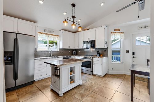 3844 Circle Drive, Loomis, CA, 95650 | Card Image