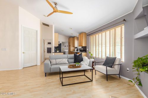 16-7508 E Earll Dr, Scottsdale, AZ, 85251-7934 | Card Image