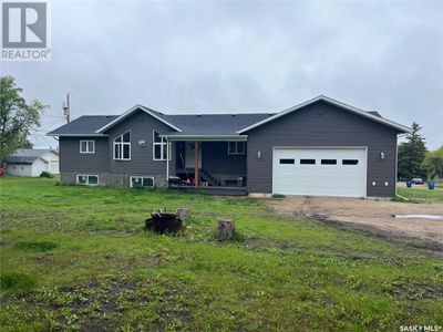 105 4 St, House other with 6 bedrooms, 3 bathrooms and null parking in Birch Hills SK | Image 1