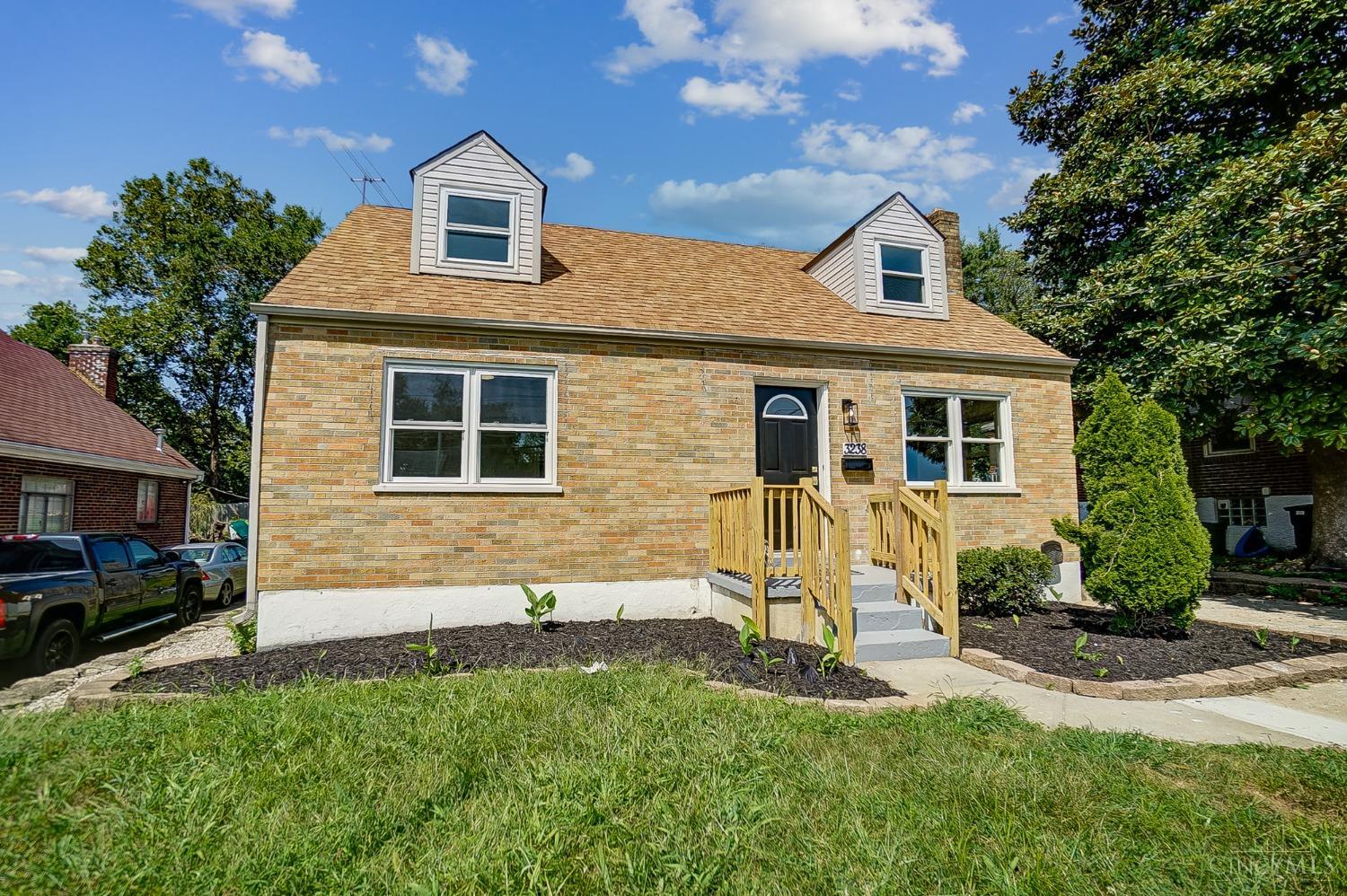 Brater Ave, Cincinnati, OH 45238